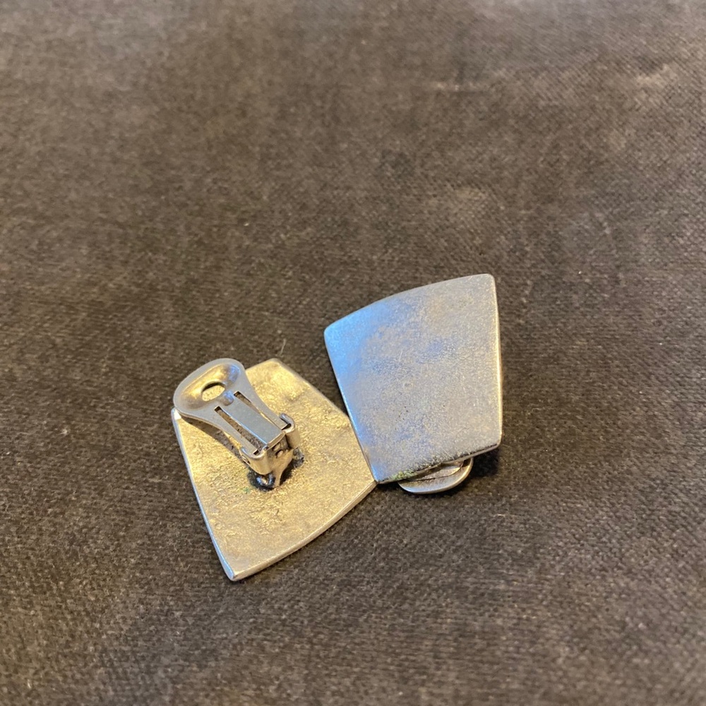 Earring - Picture 2 of 2